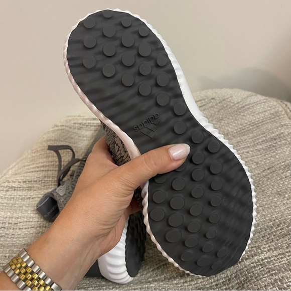 Mens Adidas Alphabounce Grey 6.5 USA - Picture 8 of 11